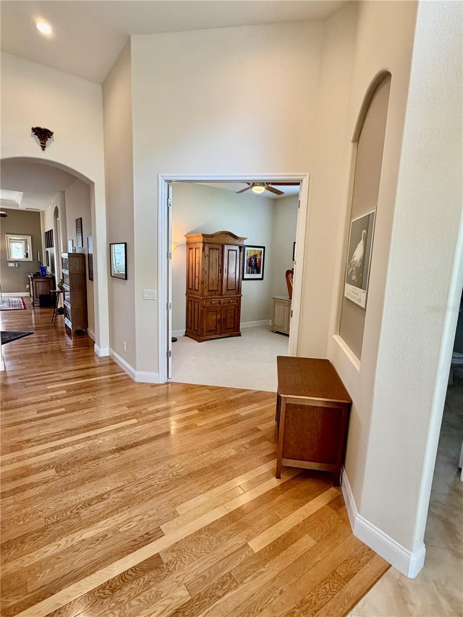 6682 41ST STREET CIR E