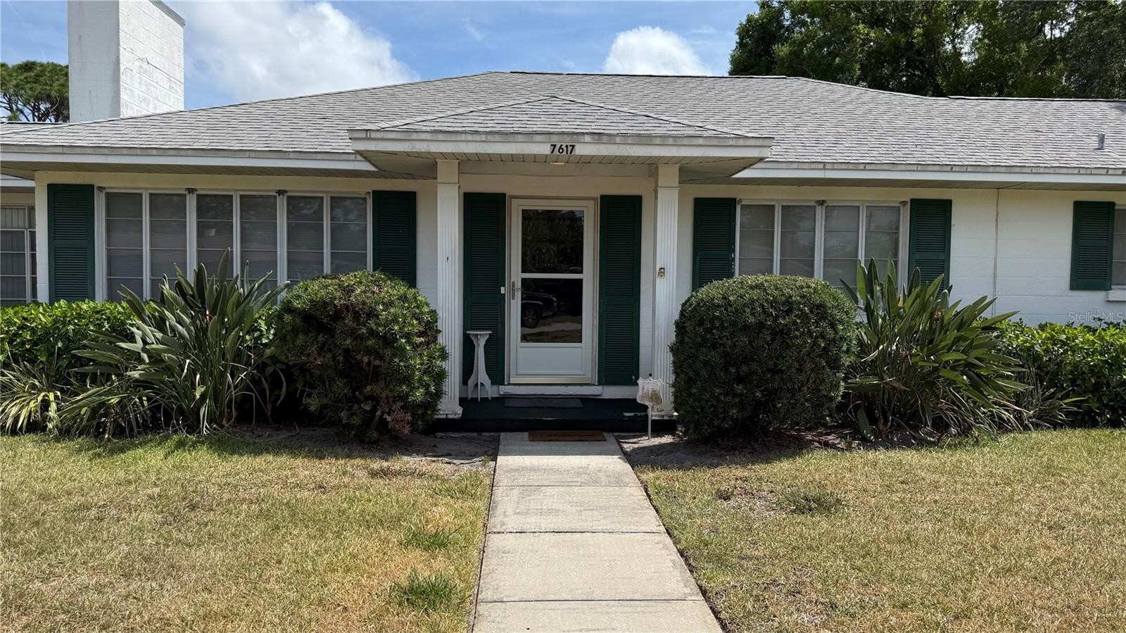 7617 SENRAB DR