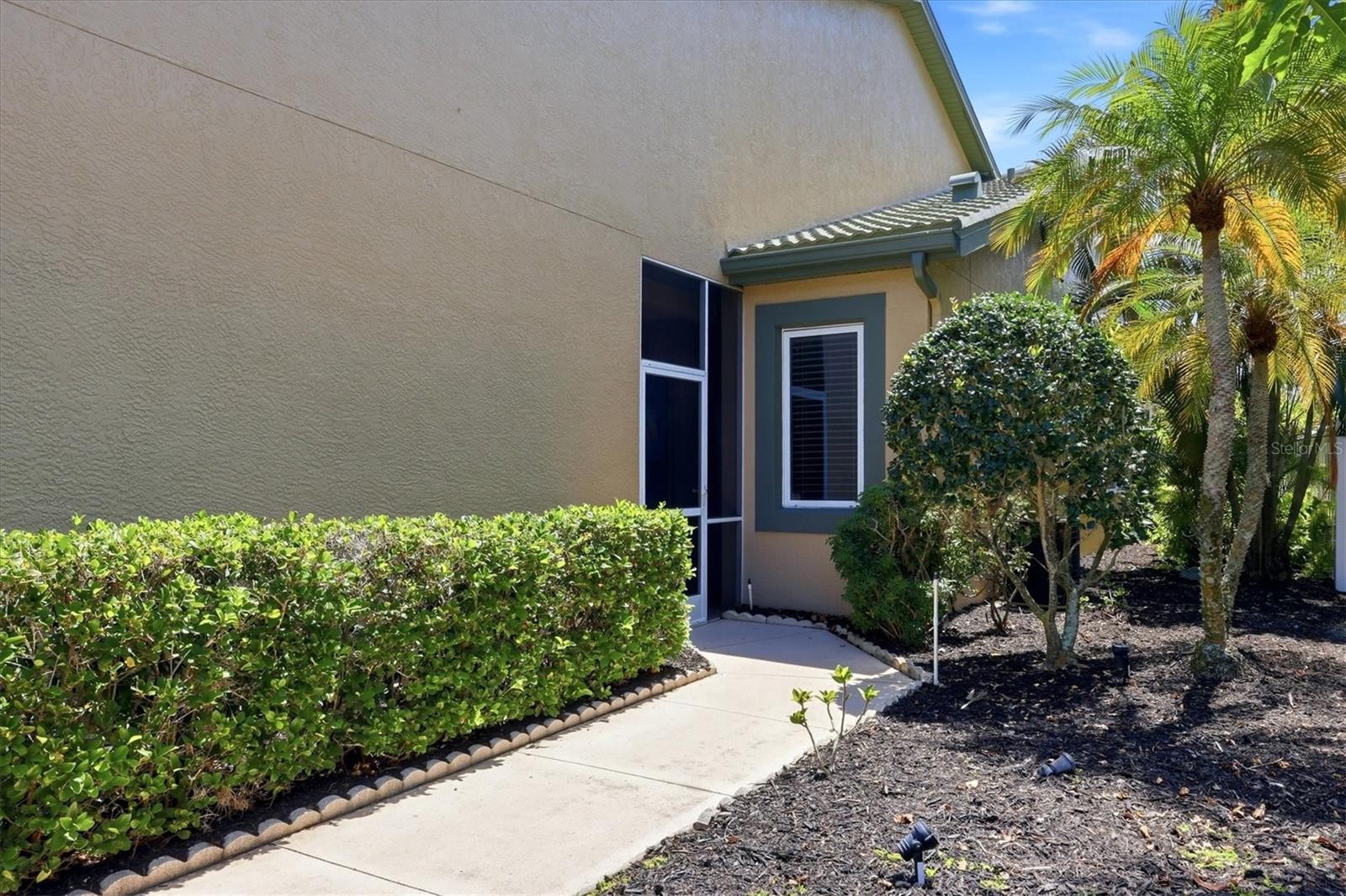 8549 54TH AVENUE CIR E