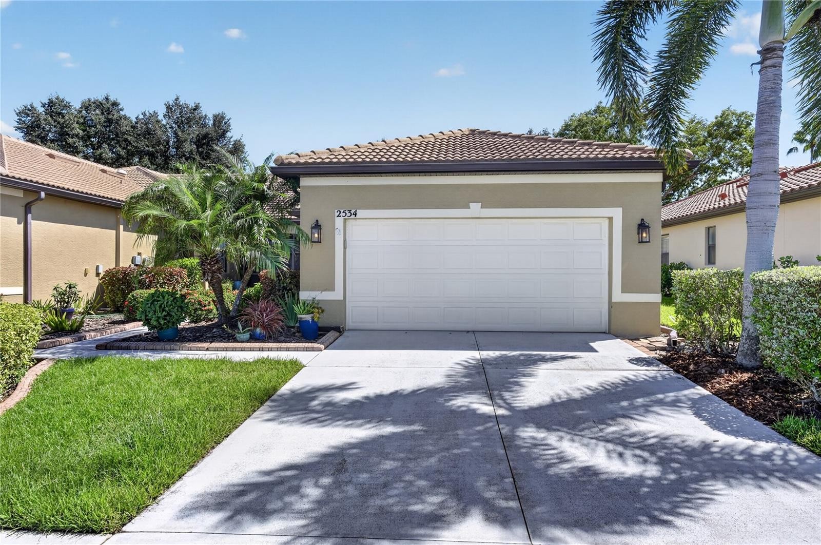 2534 OSWEGO DR