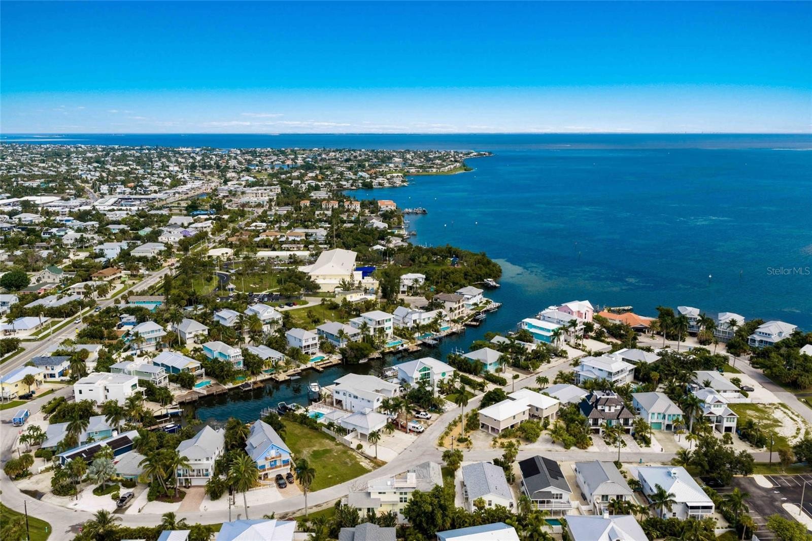 214 S HARBOR DR