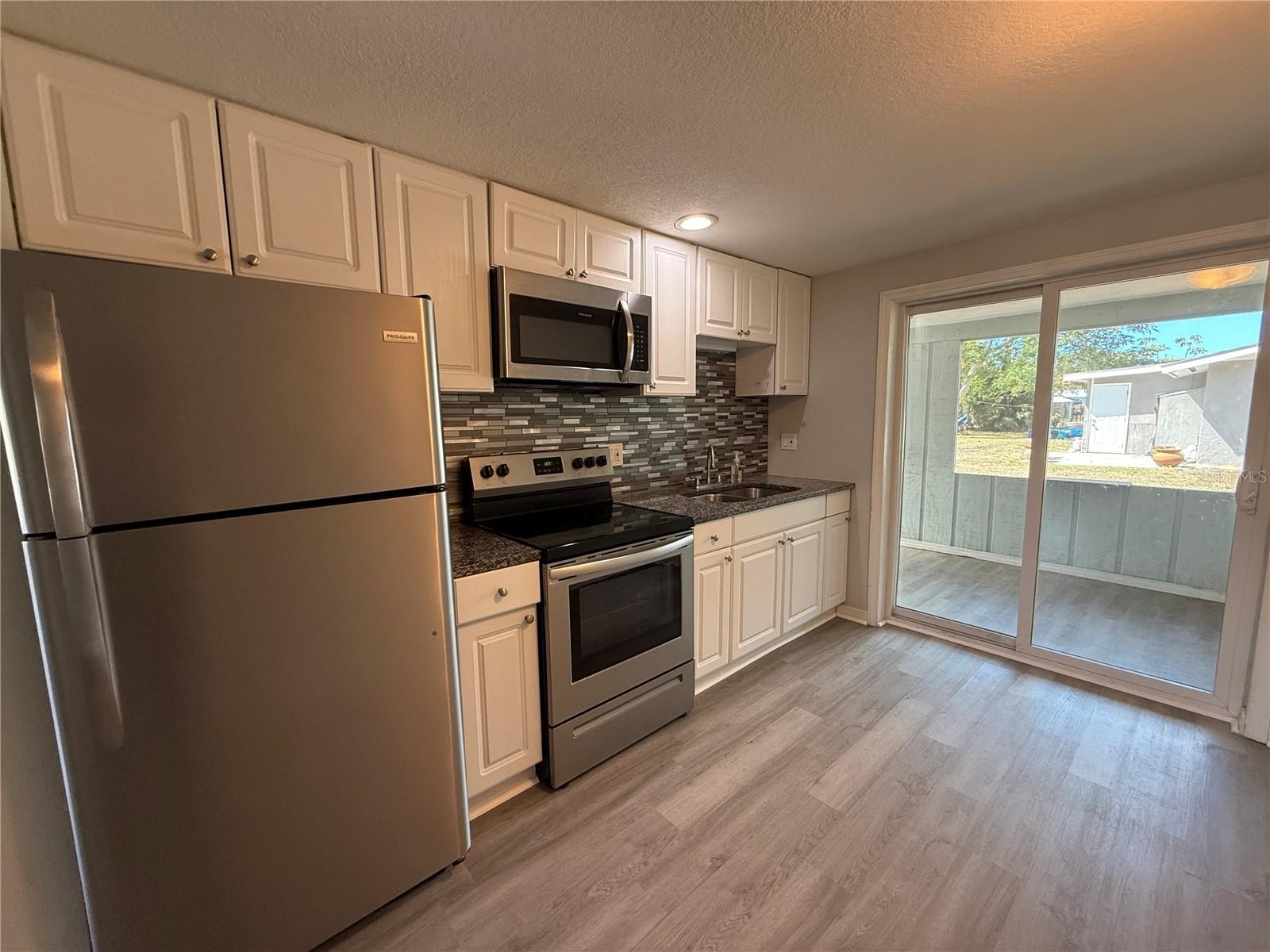 350 N ELMSTREET CT #A