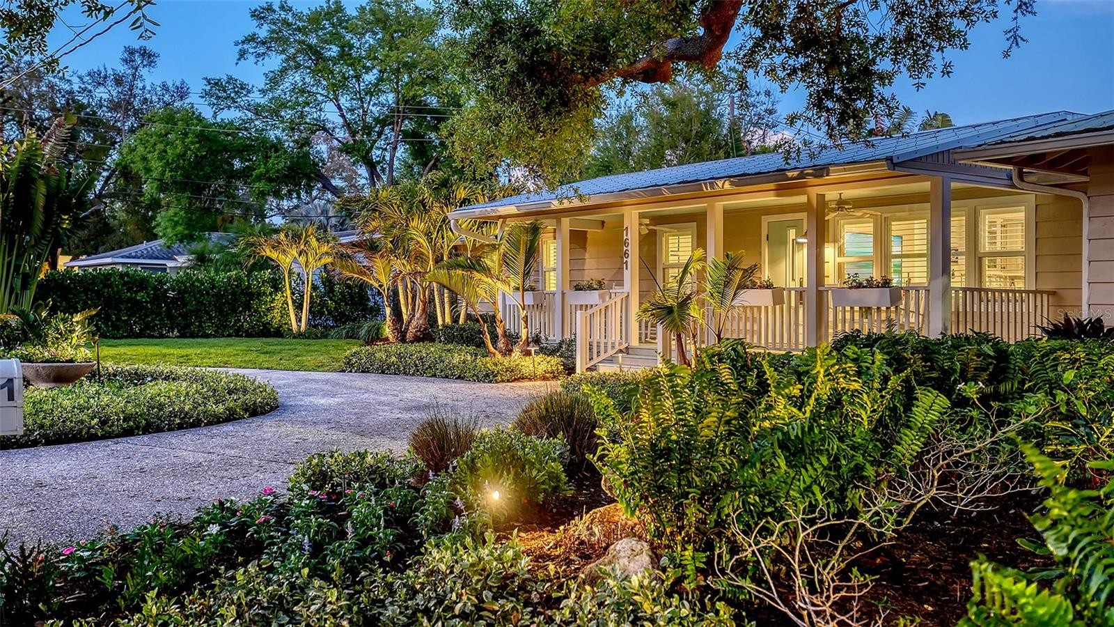 1661 S JEFFERSON AVE