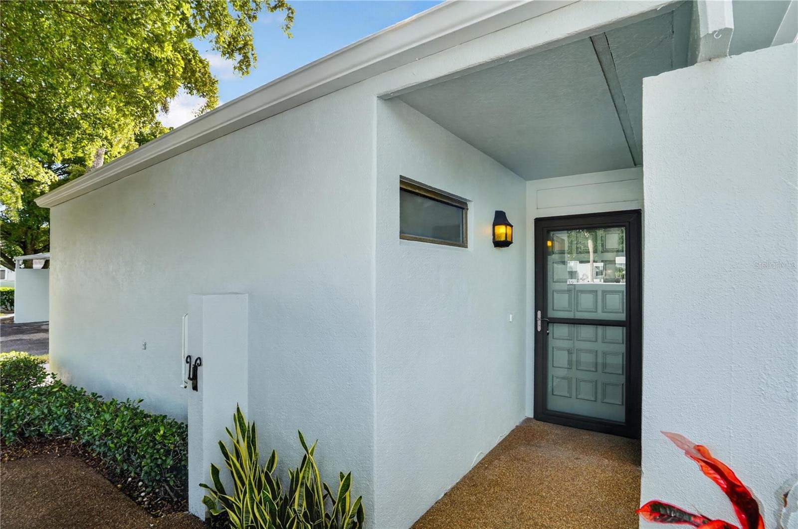 2319 LAKESIDE MEWS #B3