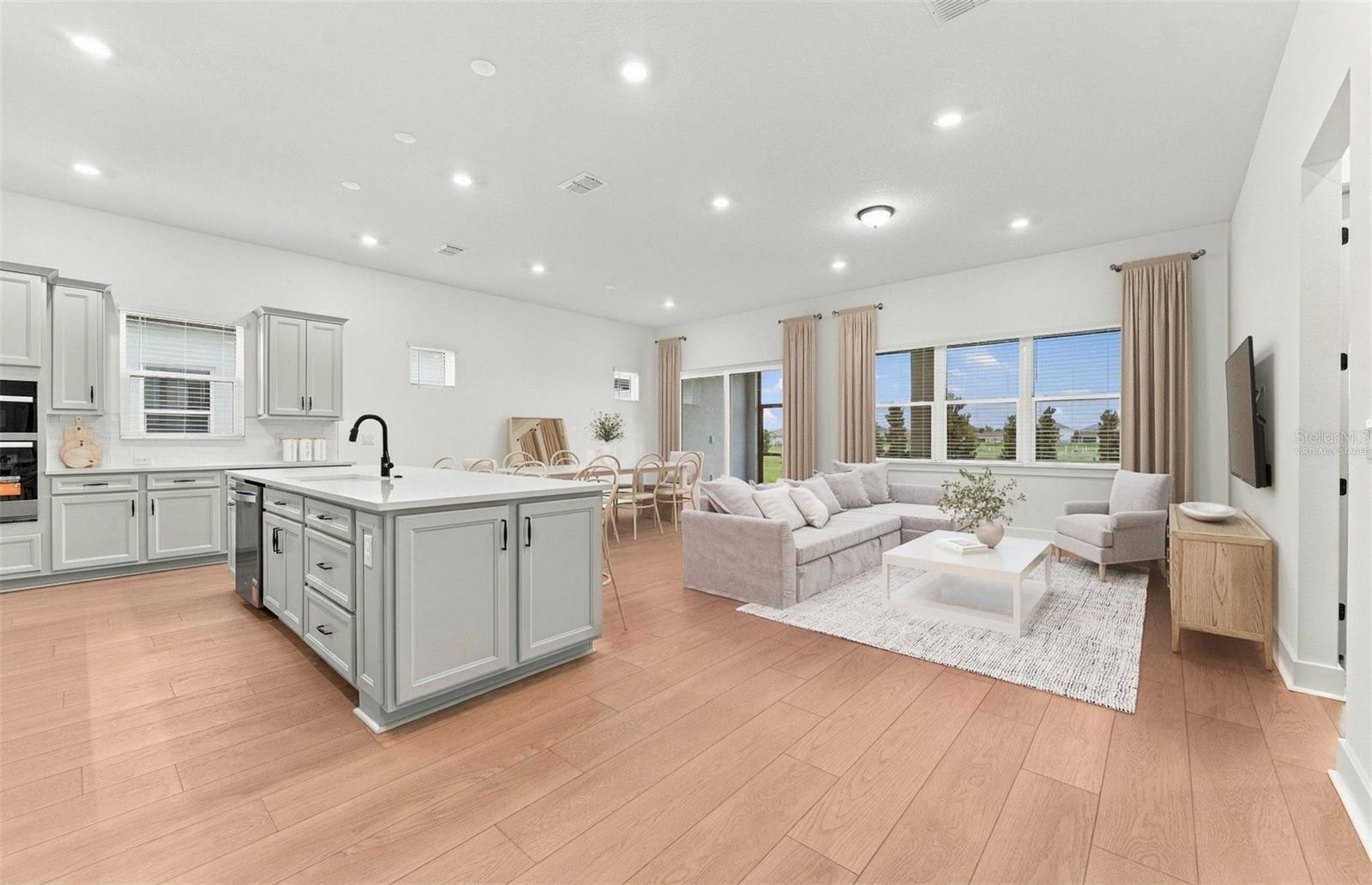 11316 CLAY AVE