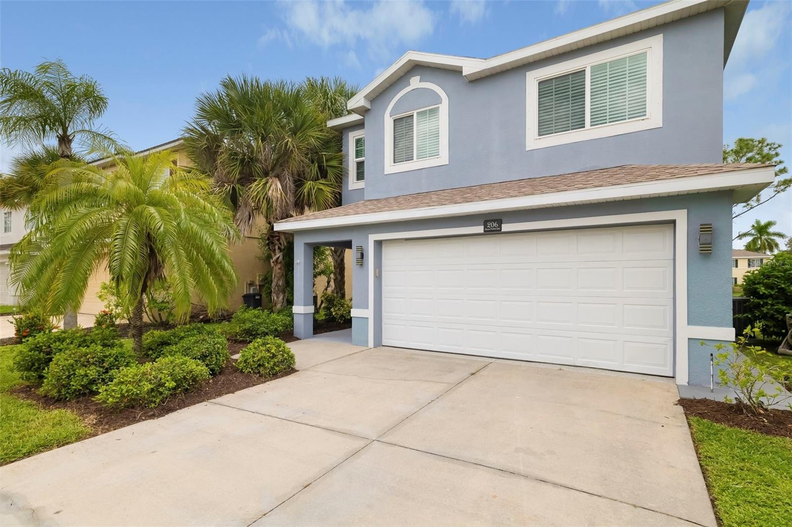 206 BEACON HARBOUR LOOP