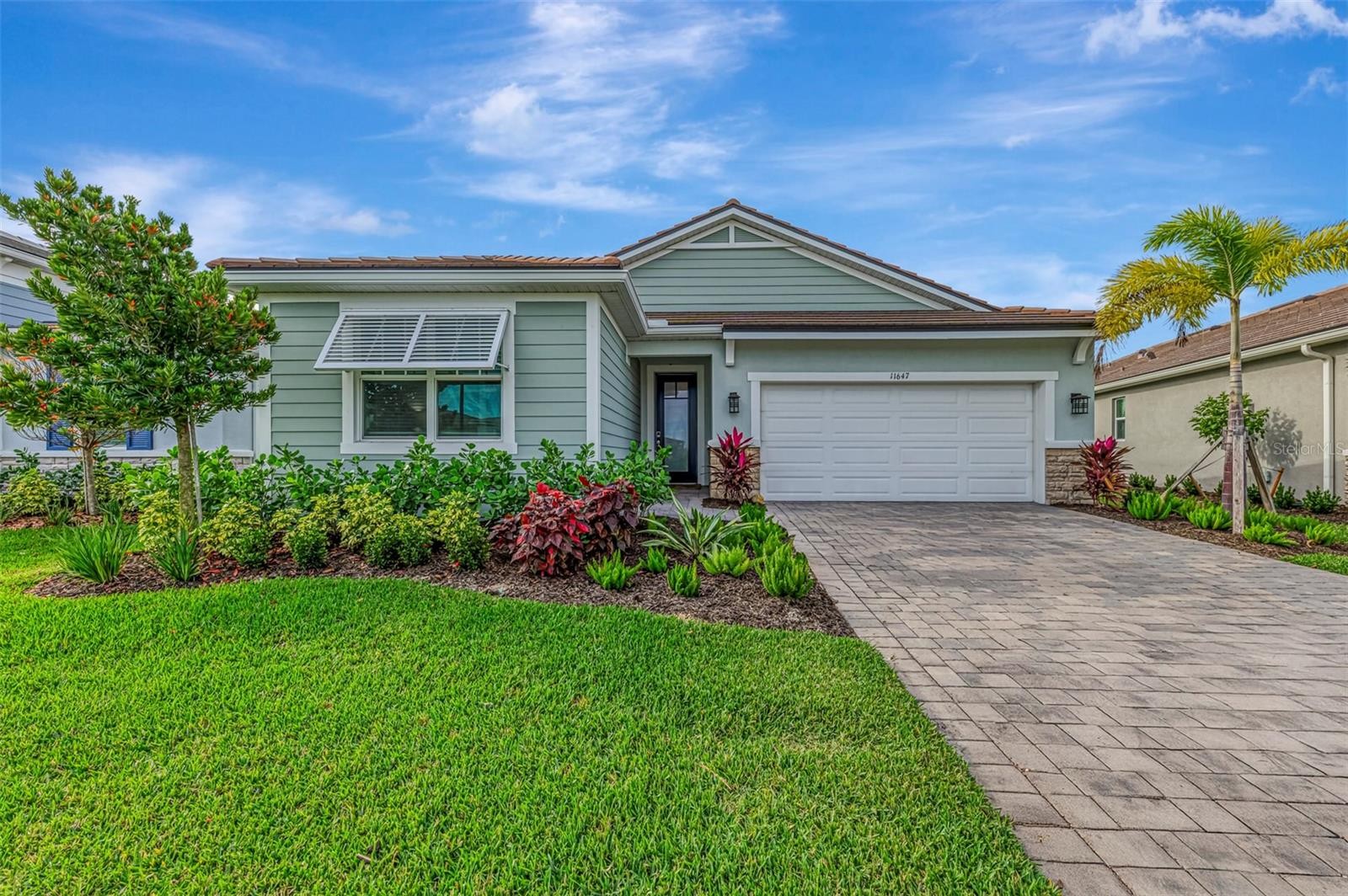 11647 MYAKKA BLUE DR