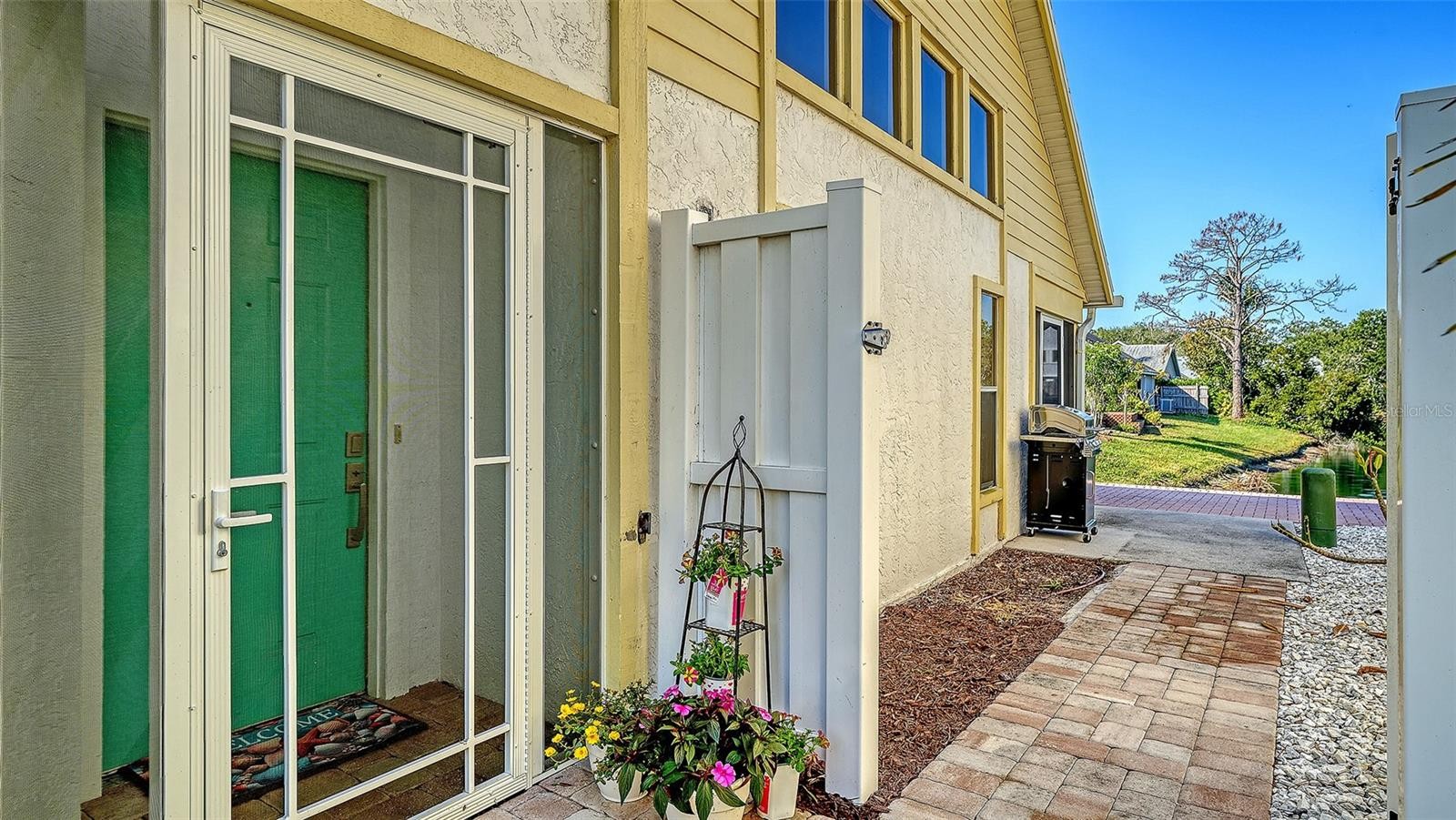 7833 ONTARIO STREET CIR