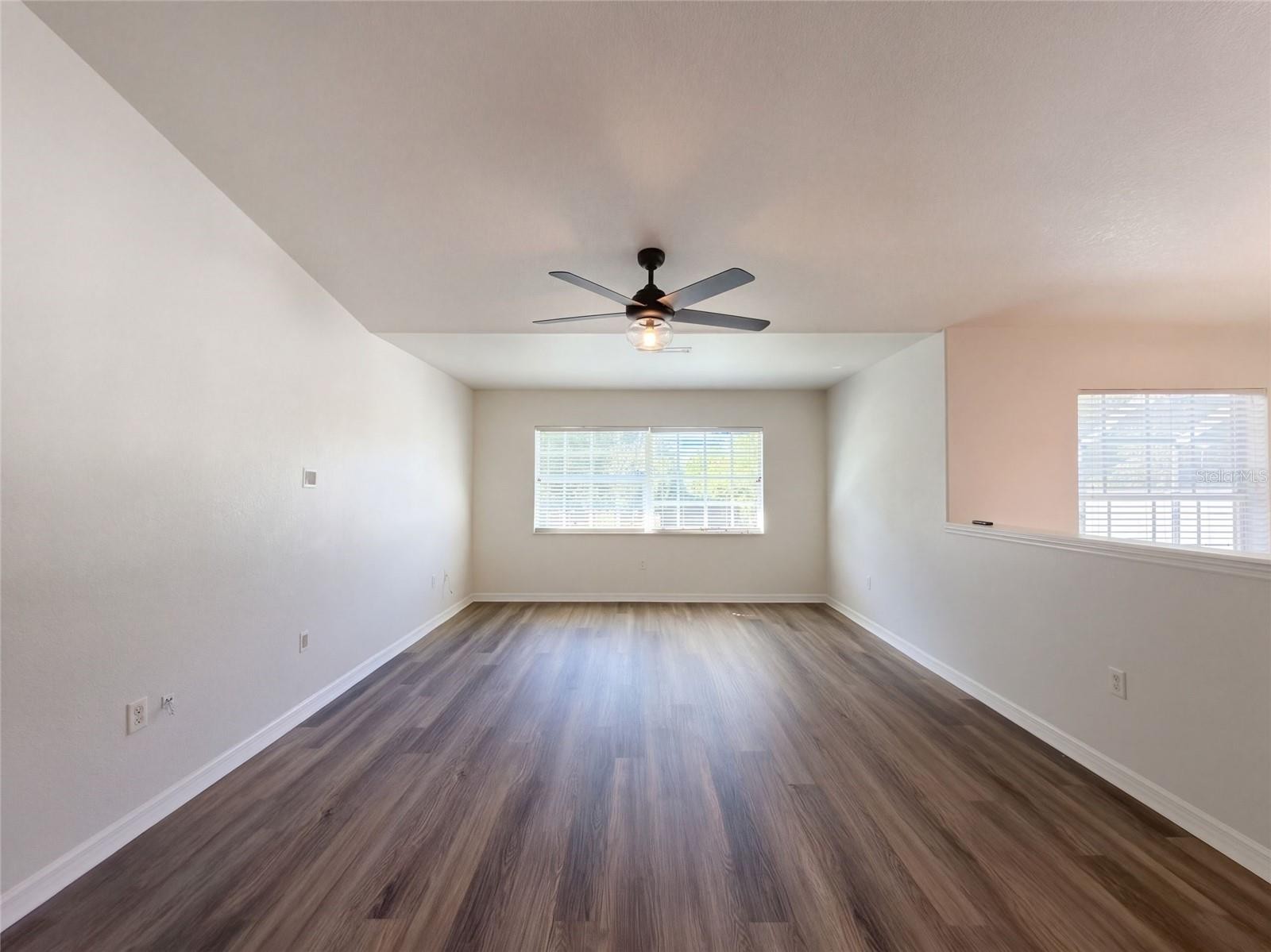 5491 S CRANBERRY BLVD