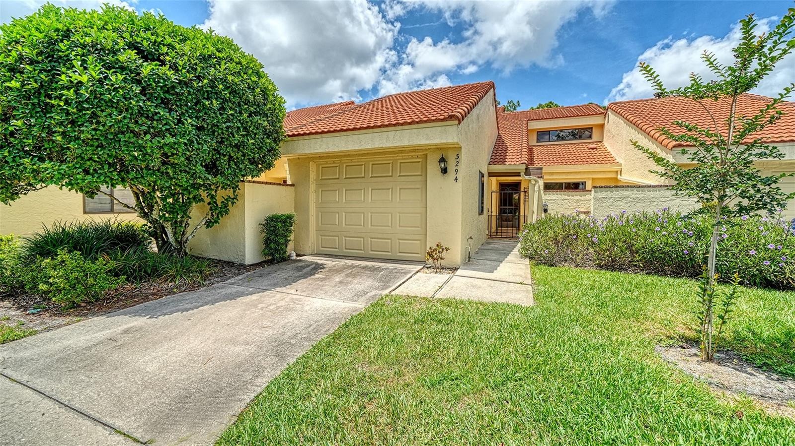 5294 HUNTINGWOOD CT #59