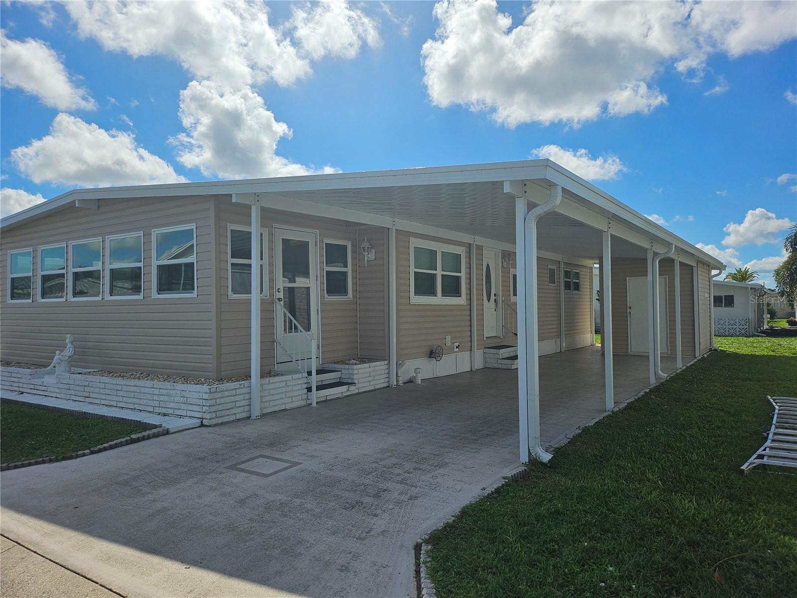 3218 SUMAC TER