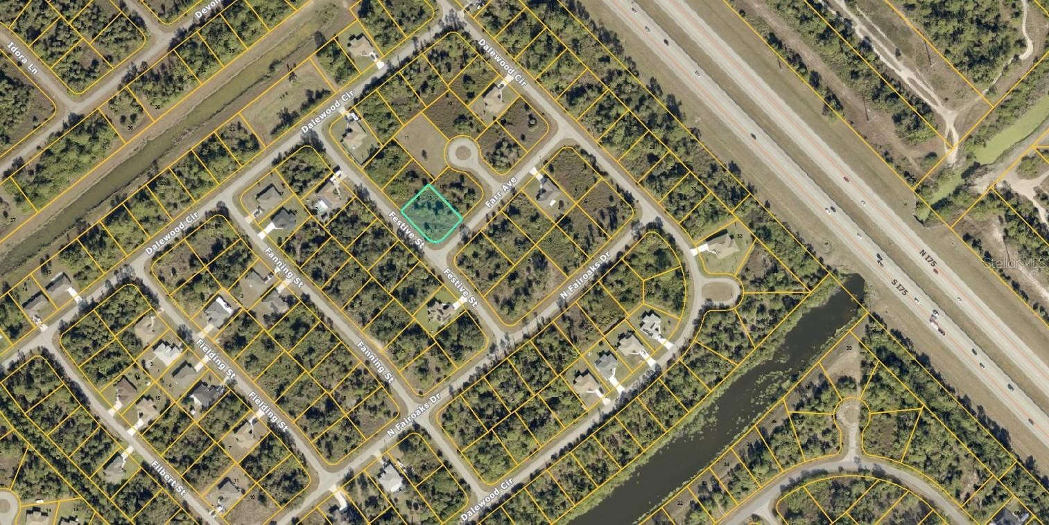 1131210313 FARR AVE