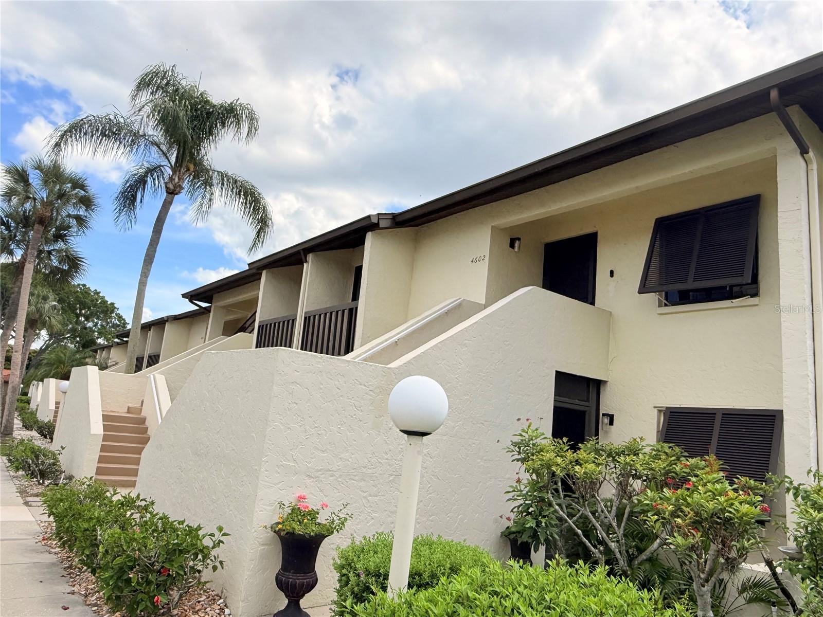 4602 LONGWATER CHASE #76