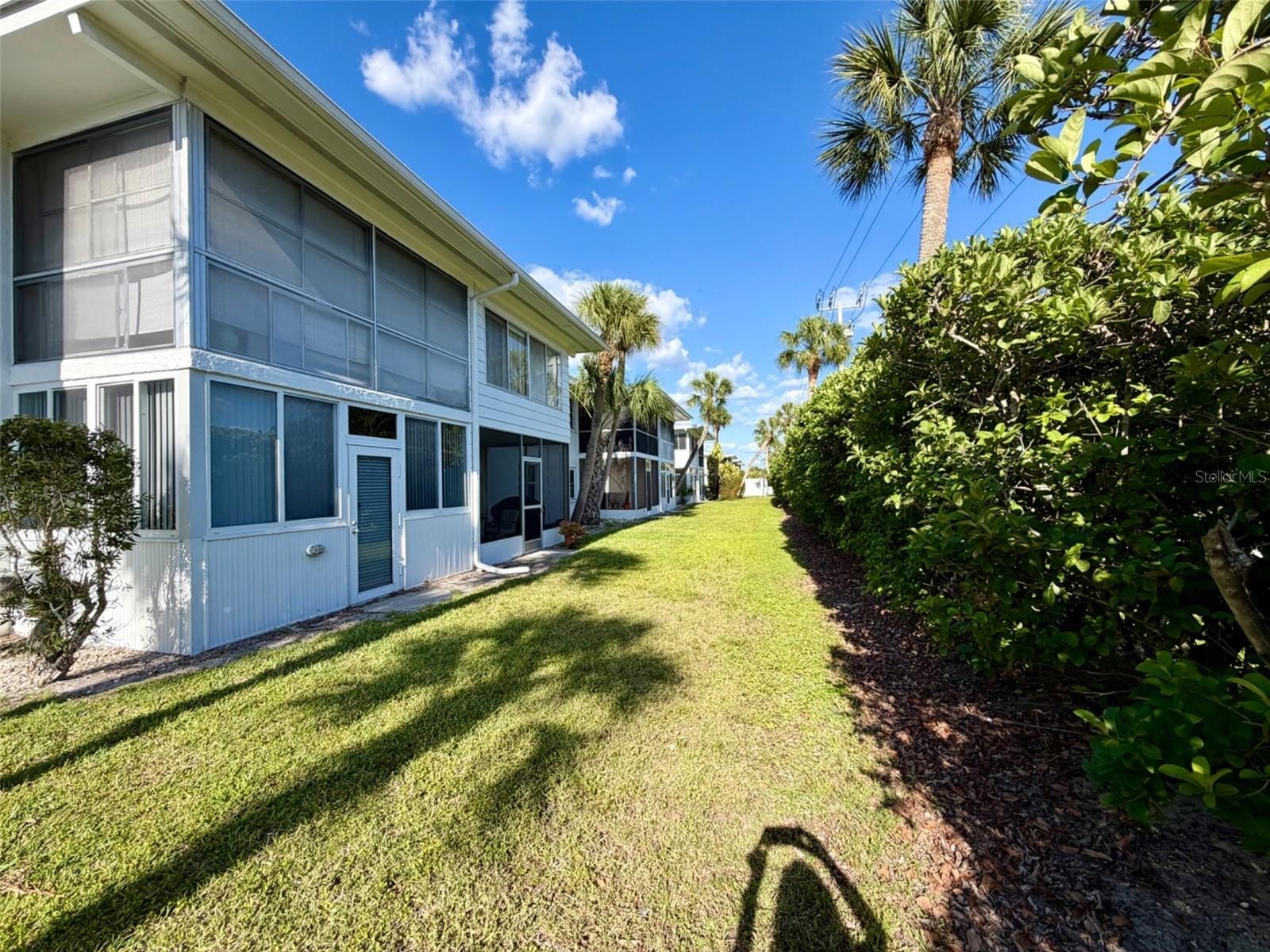 3900 ROXANE BLVD #11B