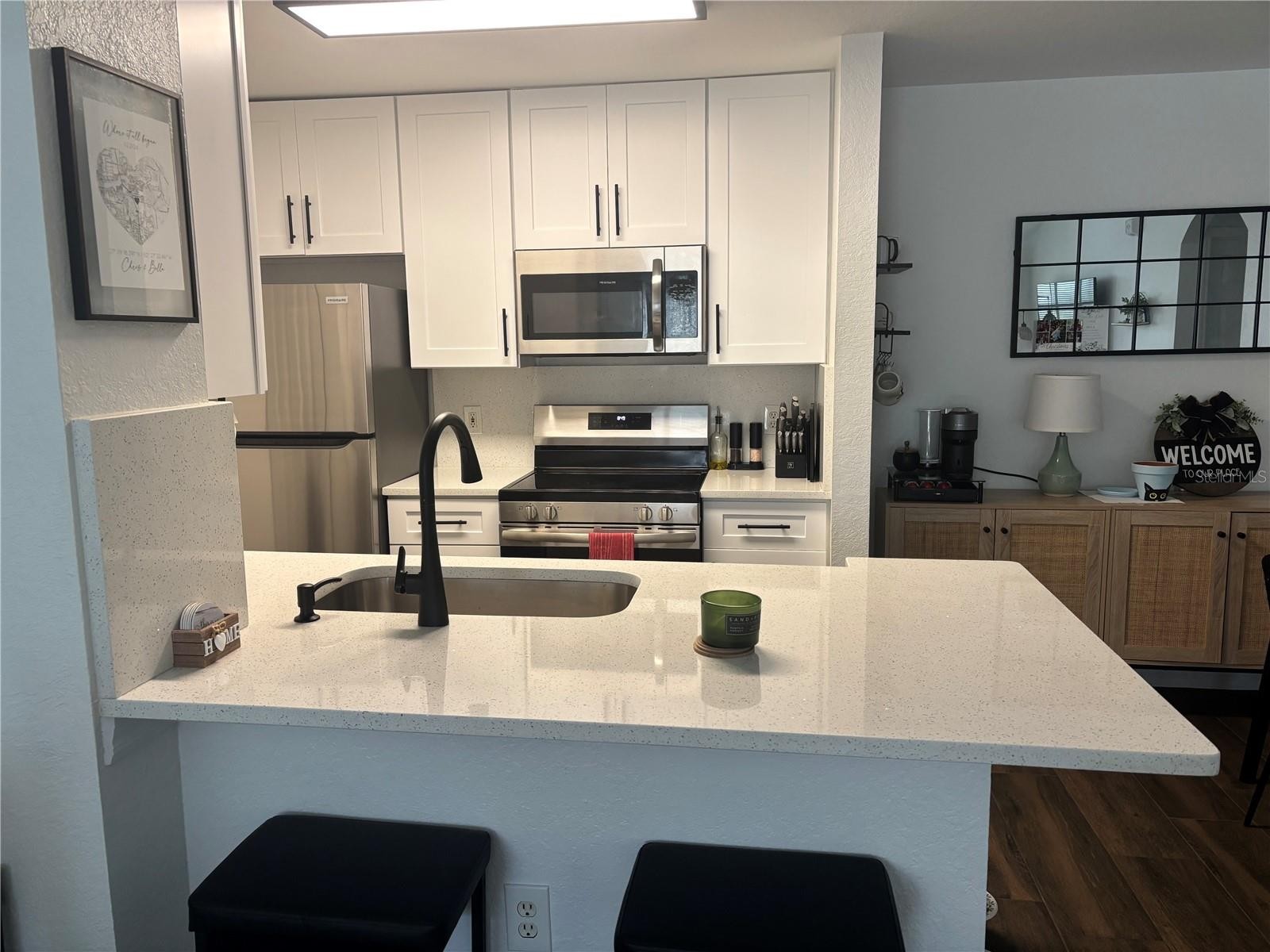 8809 MANOR LOOP #202