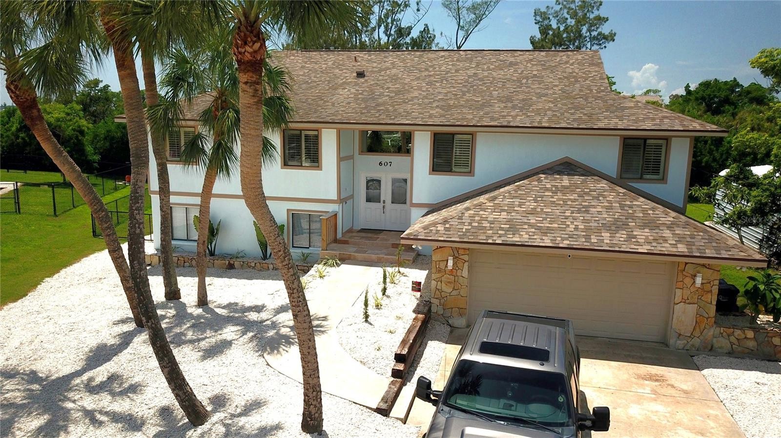 607 IXORA AVE