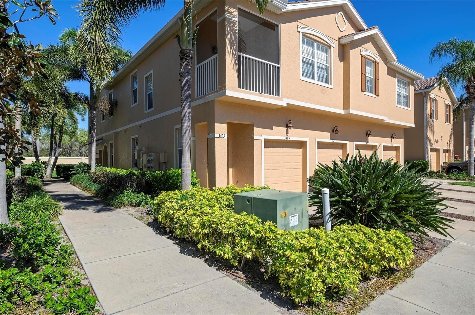3423 PARKRIDGE CIR #19-101