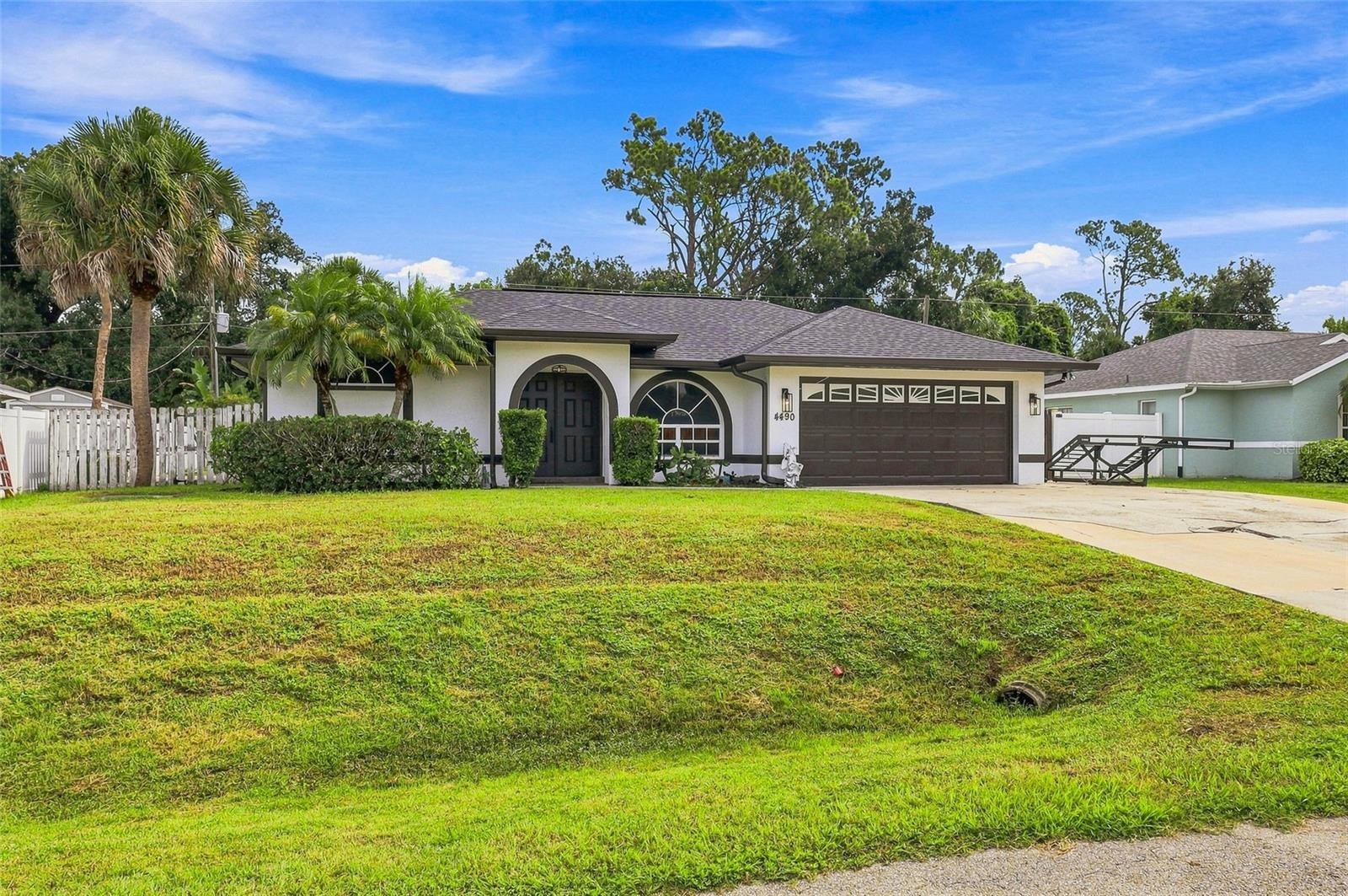 4490 COMPTON LN