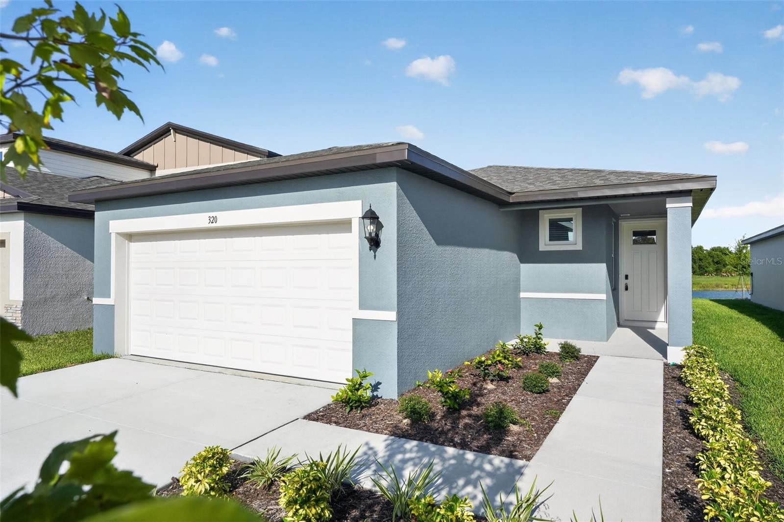 320 LAZY SHORE DR