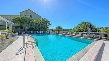 5326 LAKE ARROWHEAD TRL #7