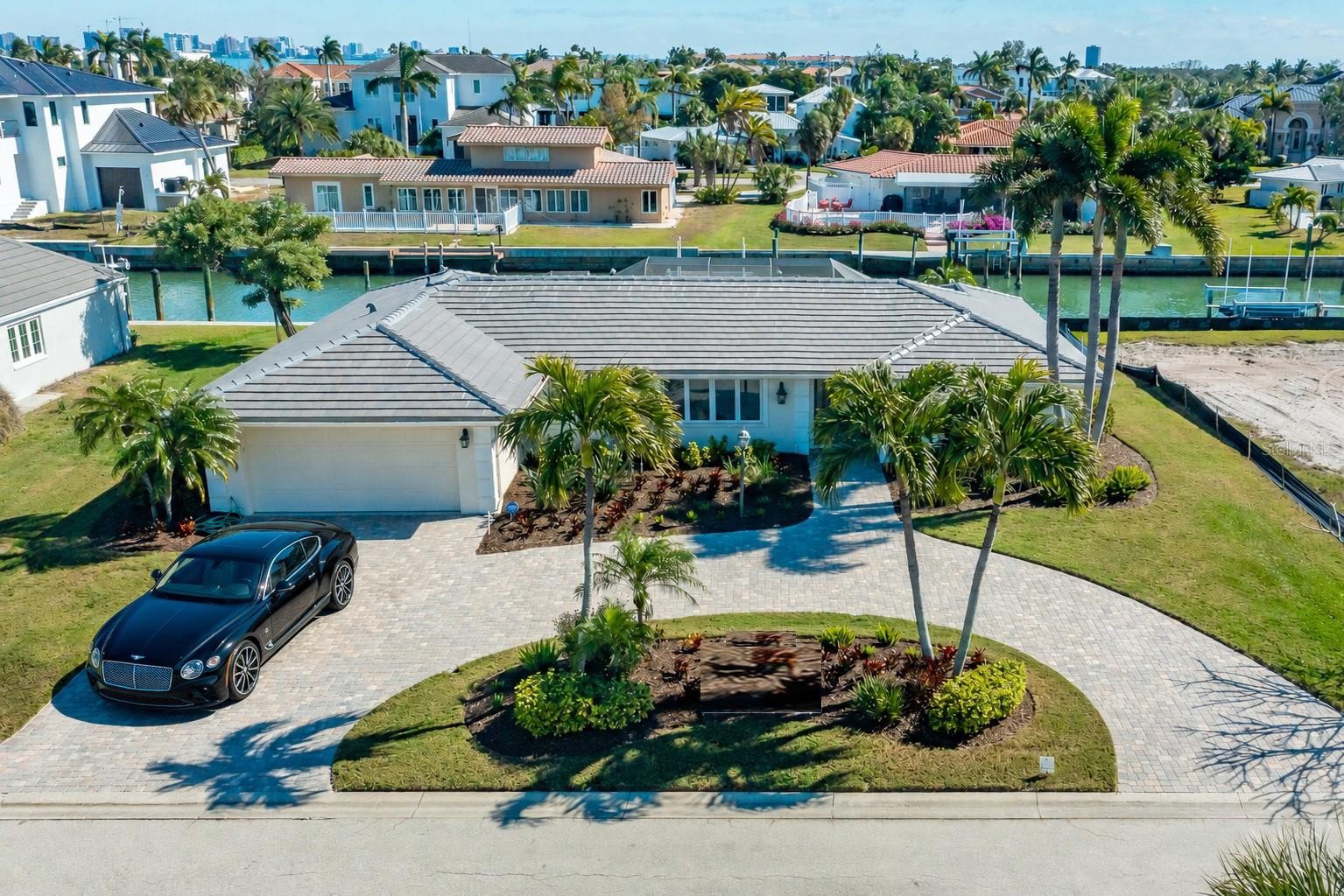 548 GUNWALE LN