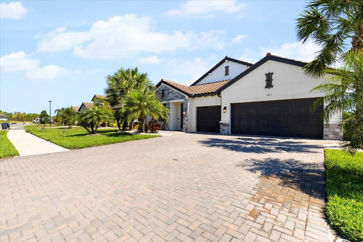 2017 WOODLEAF HAMMOCK CT