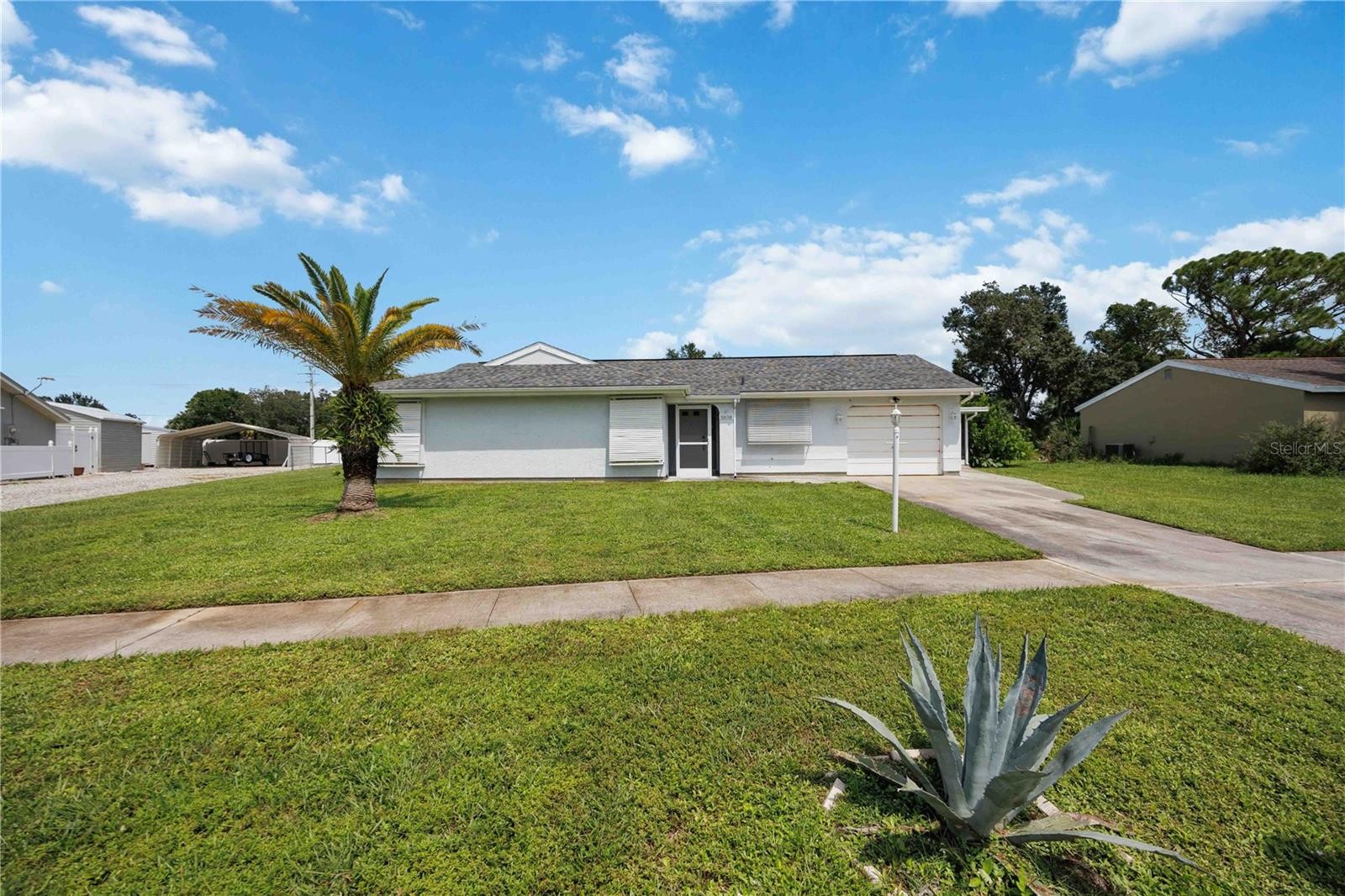 5858 KENWOOD DR