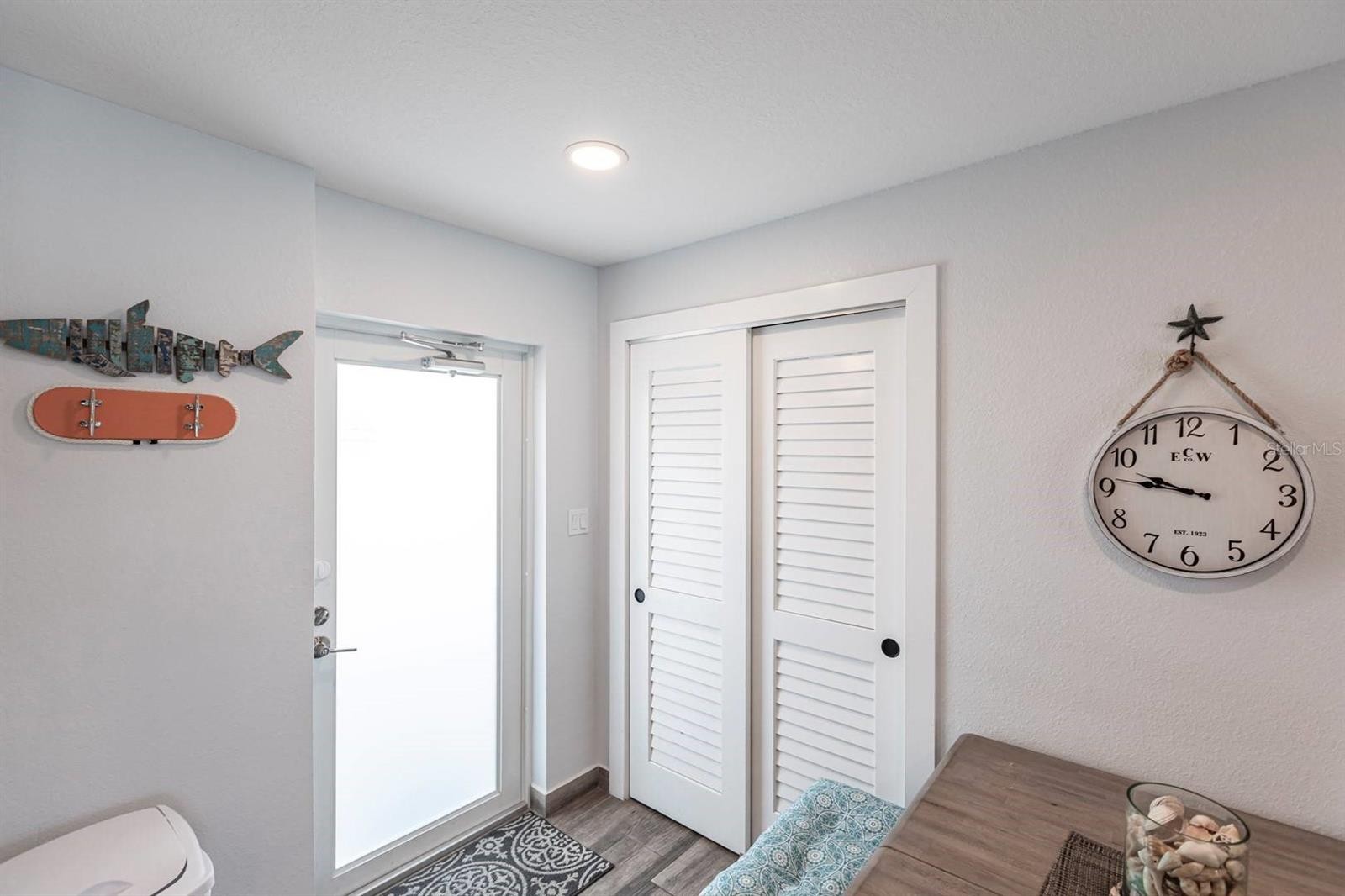 6154 MIDNIGHT PASS RD #202