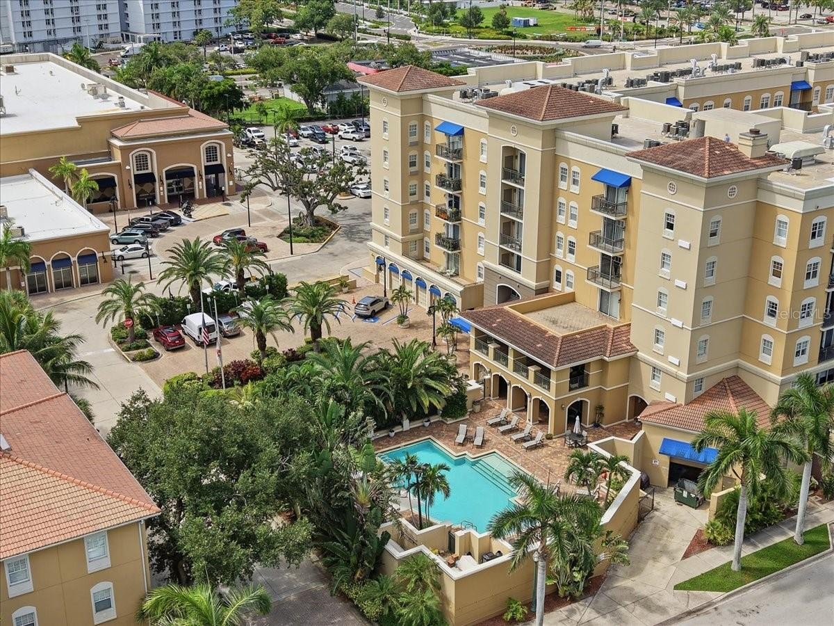1064 N TAMIAMI TRL #1206
