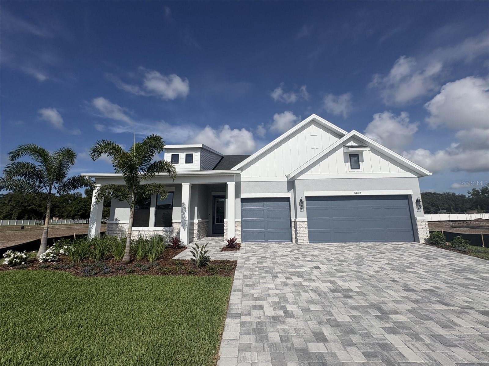 6823 HERON MEADOW DR