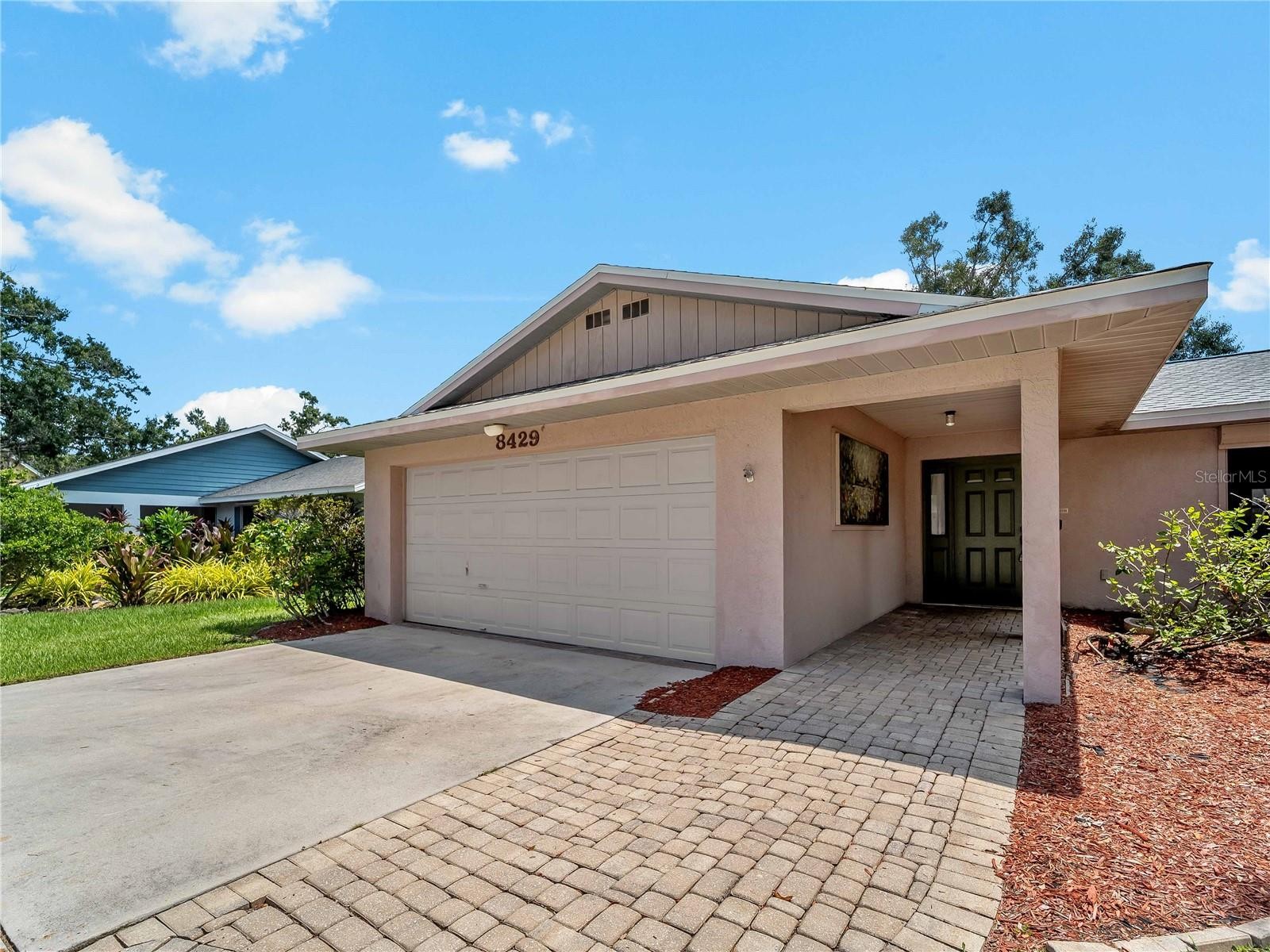 8429 CYPRESS LAKE CIR