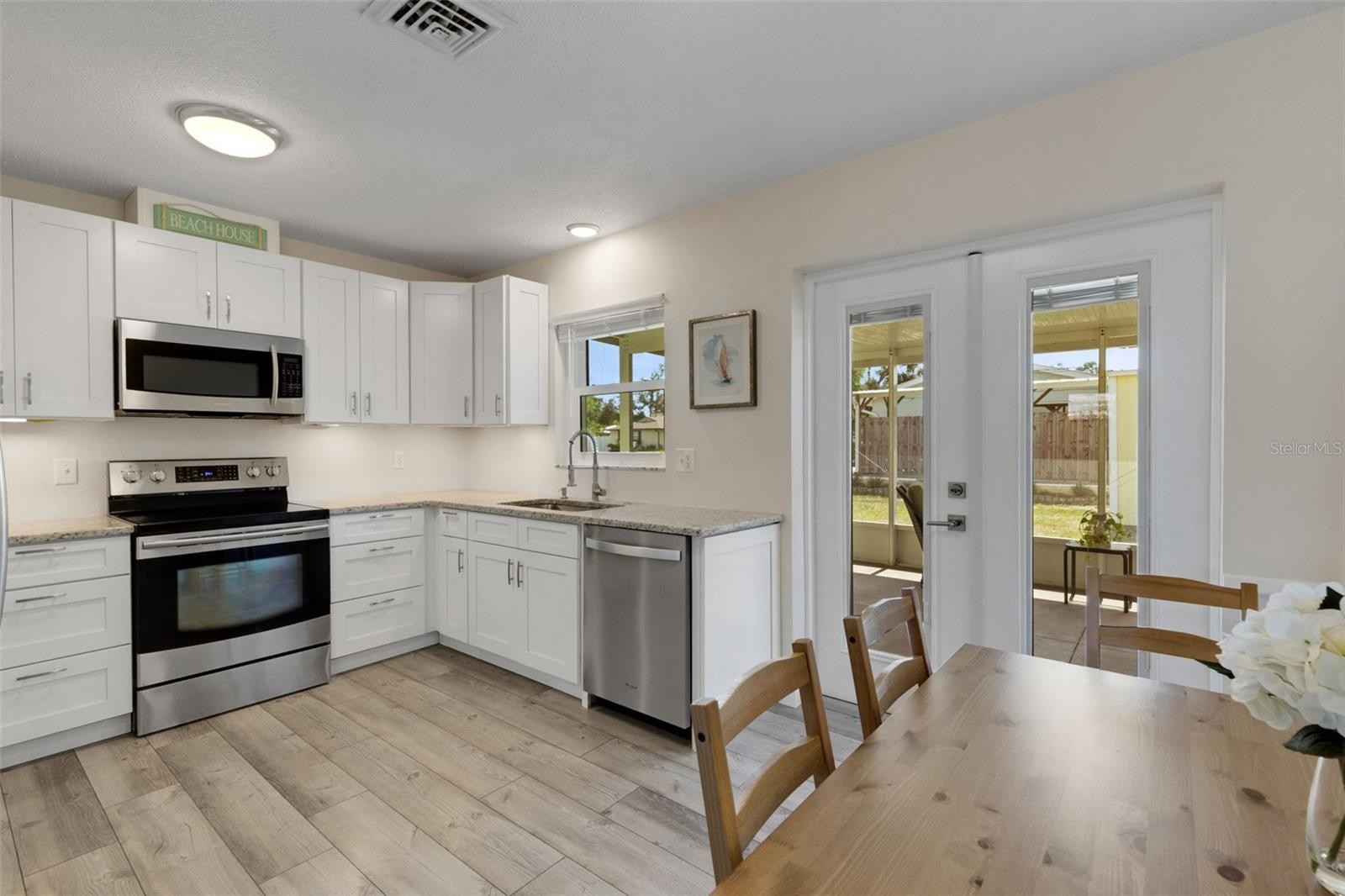5231 POMPANO ROAD