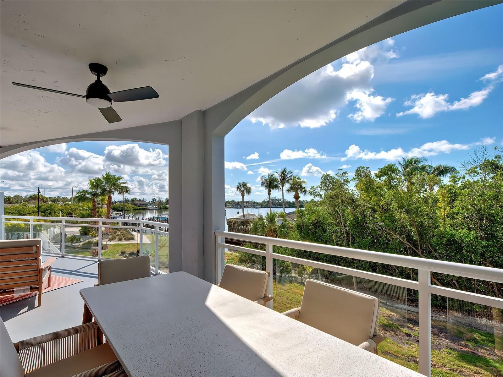 516 TAMIAMI TRL S #201