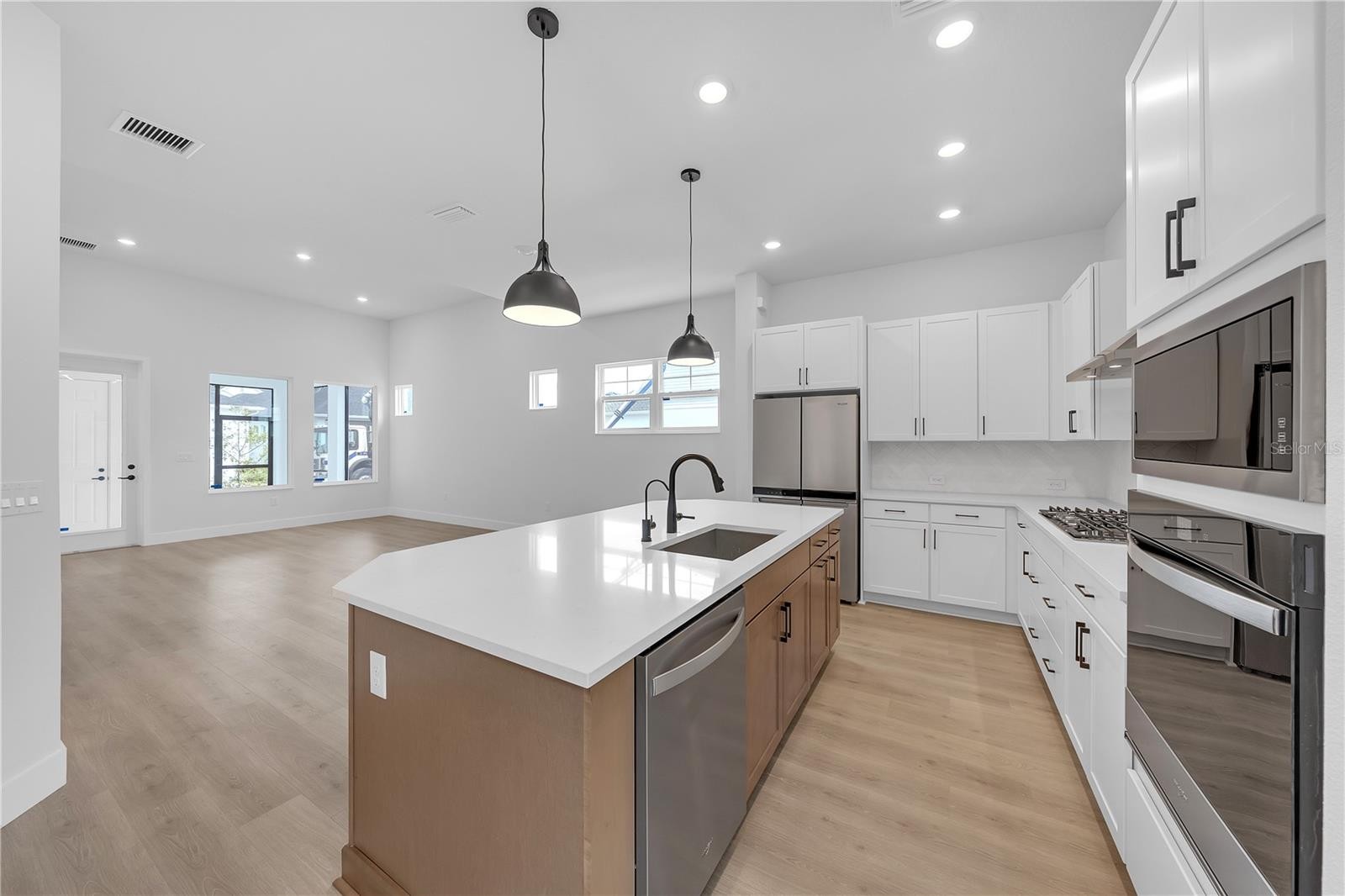 7267 KODIAK LN