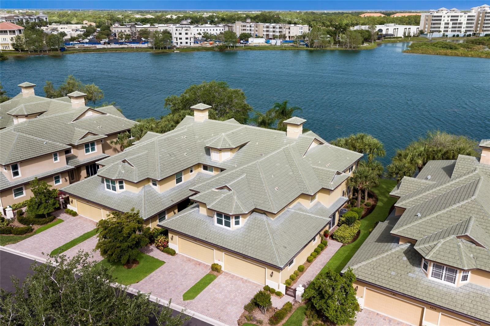 6431 MOORINGS POINT CIR #202