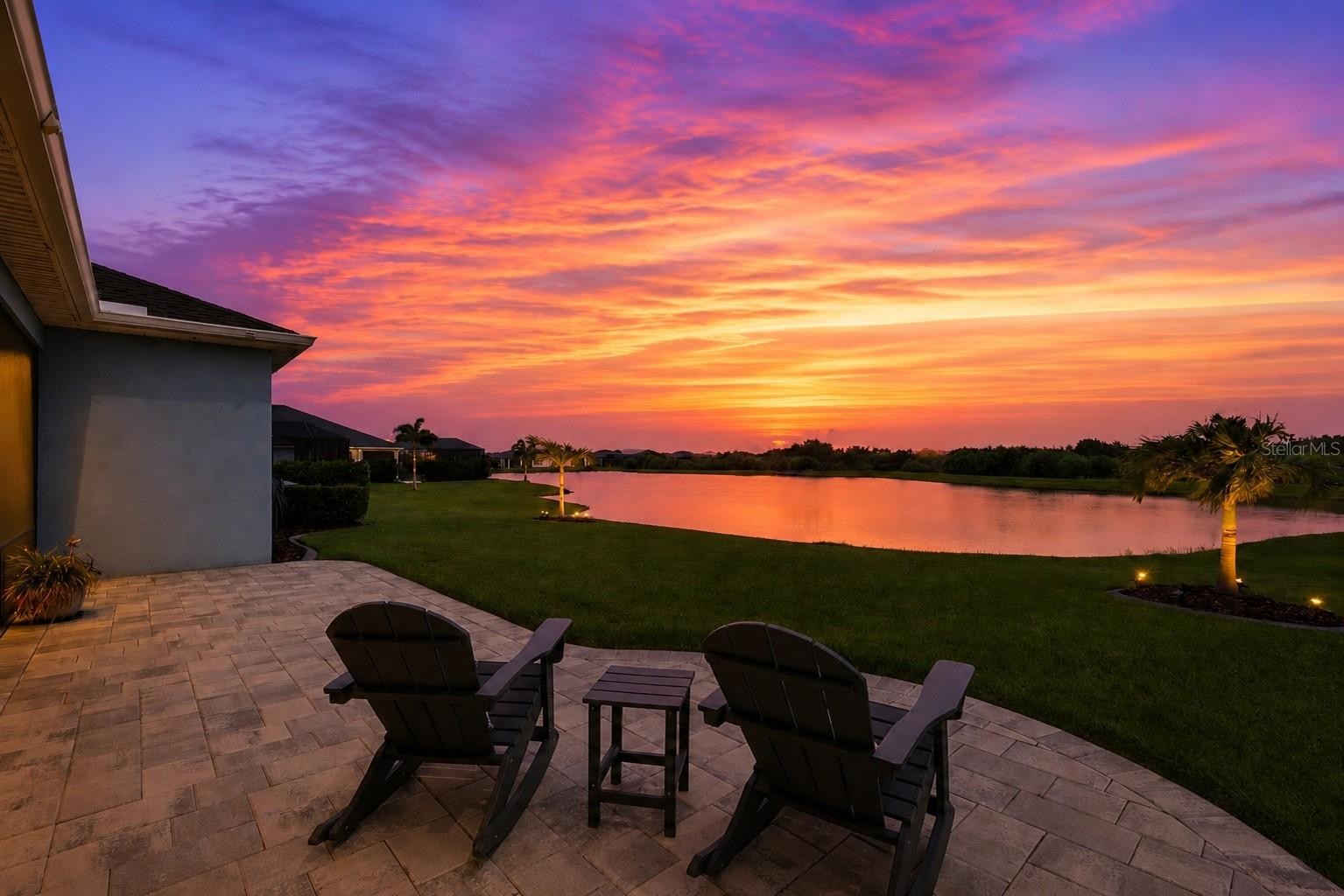 8611 MERCATOR CT