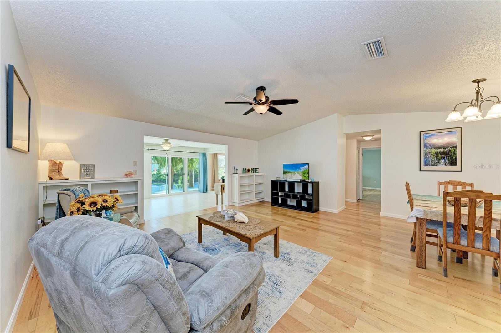 6502 38TH AVENUE CIR W