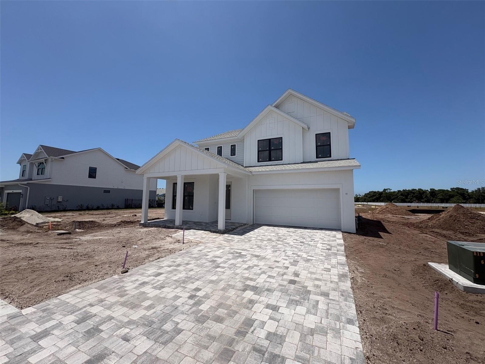 6829 CHLOE CT