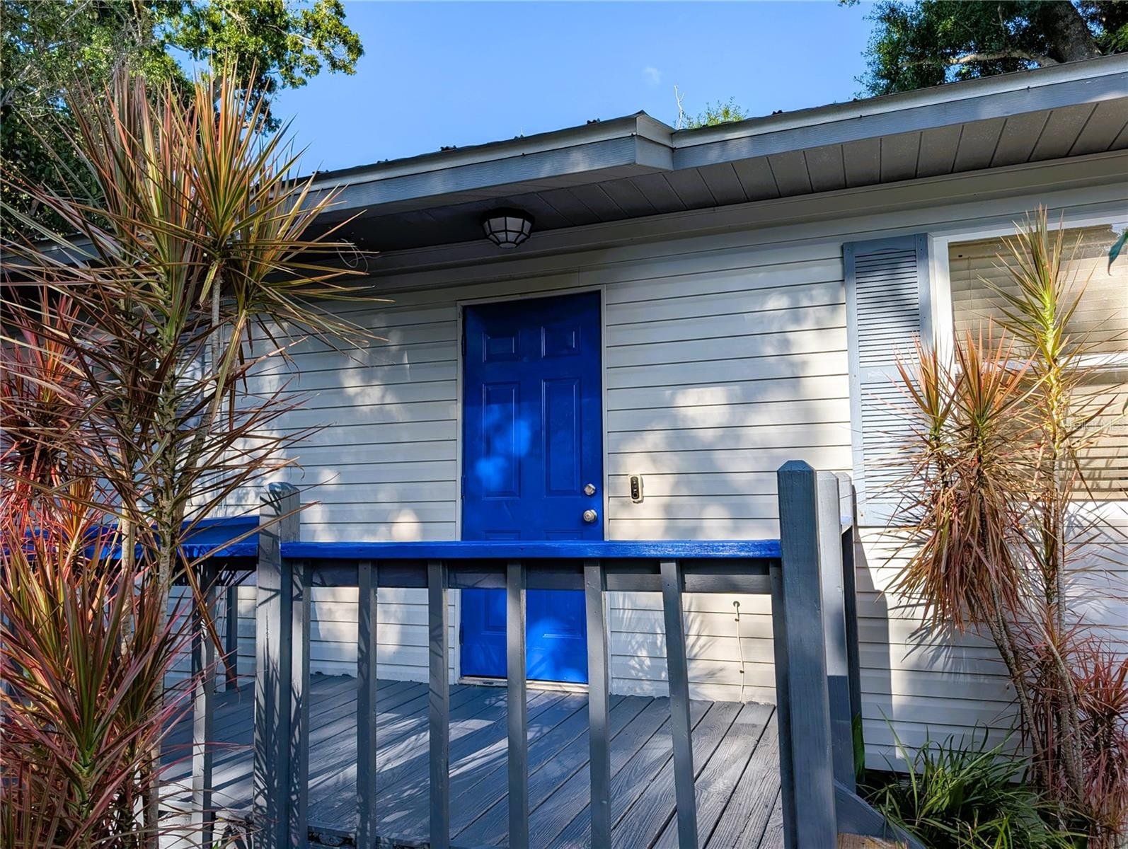 4031 IOLA DR
