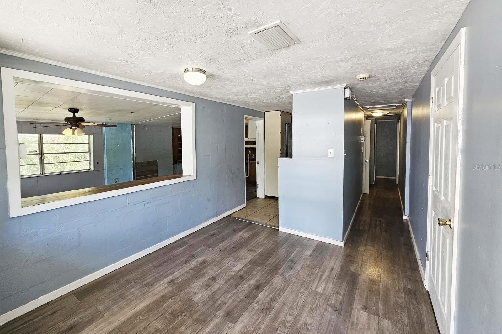 1205 2ND AVE W