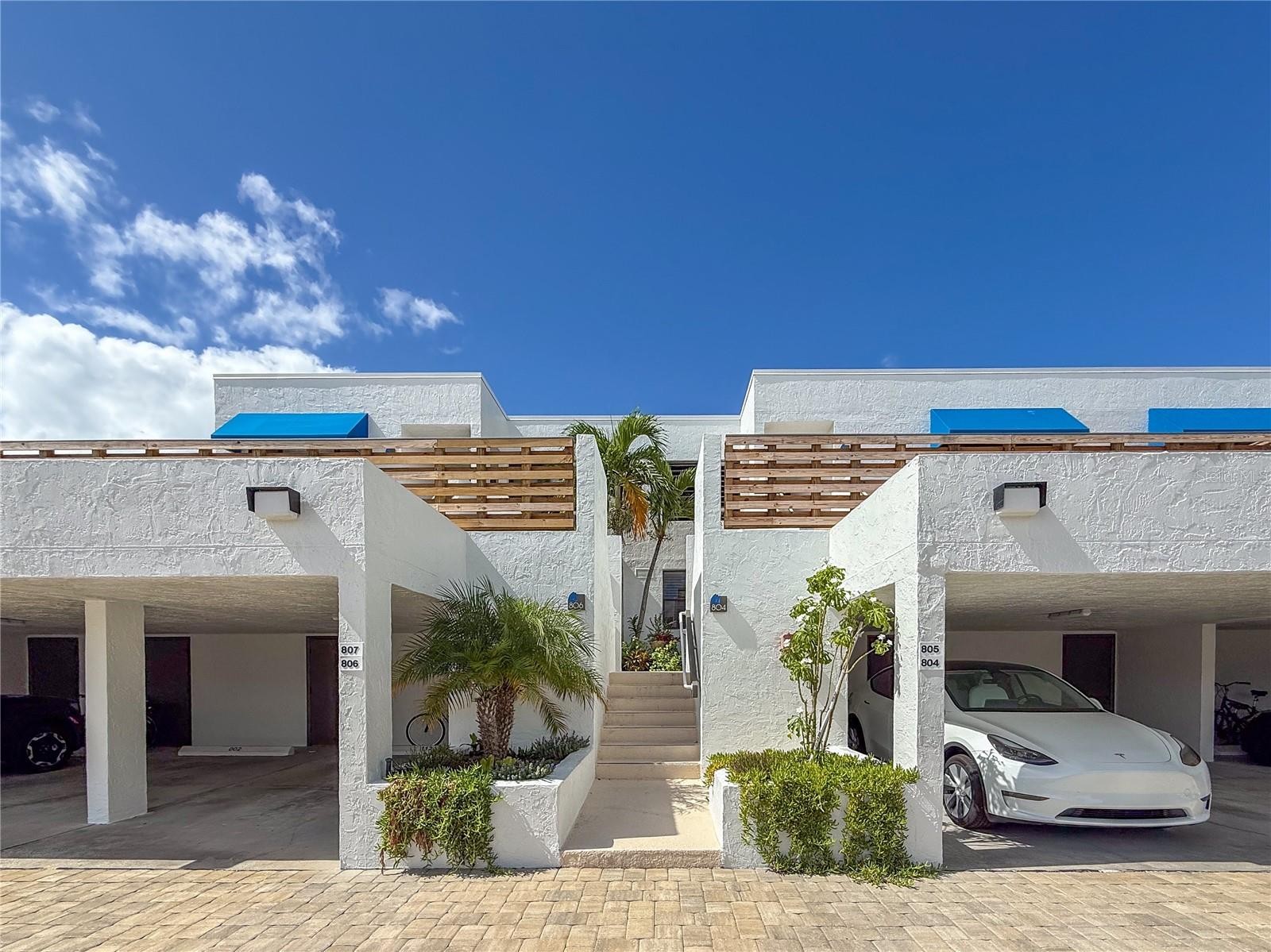 806 BAYPORT WAY #806