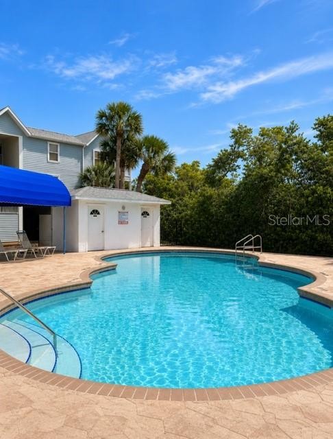 3607 E BAY DR #206