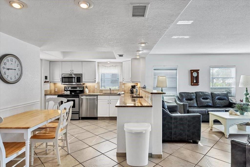 6154 MIDNIGHT PASS RD #101