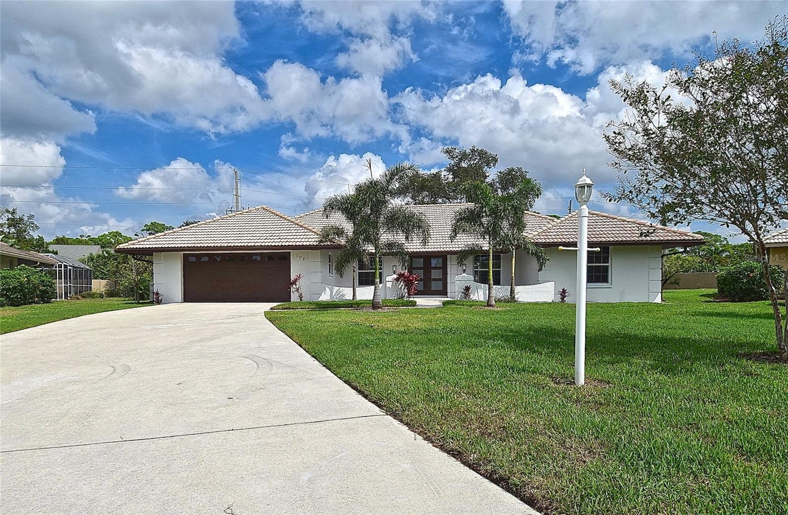102 WINDWARD DR
