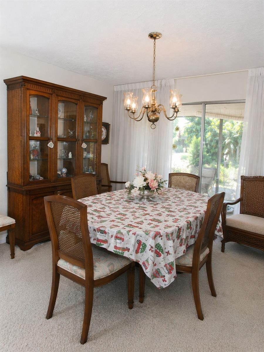1606 CYPRESS POINT CT