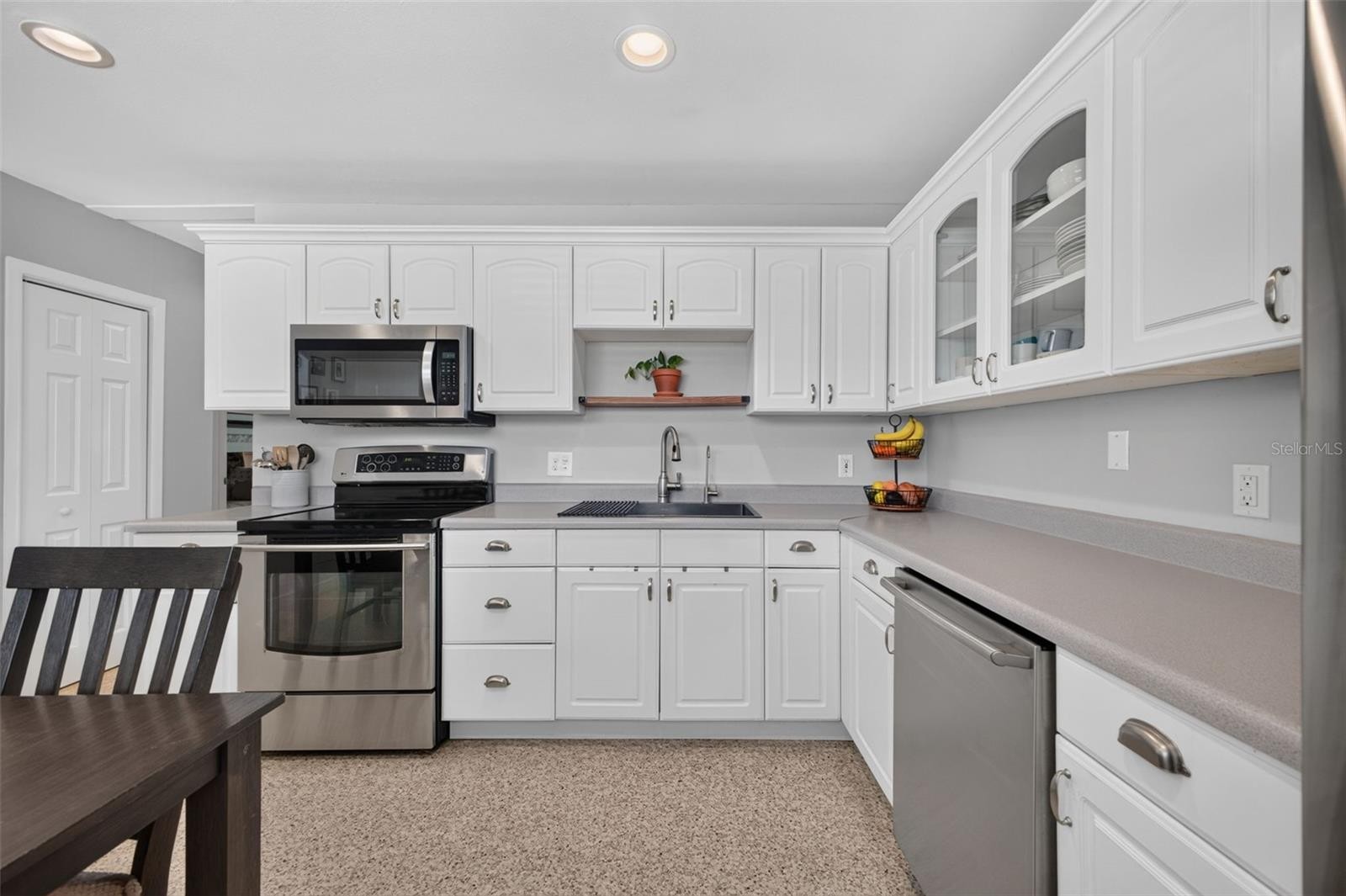 3125 MONICA PKWY