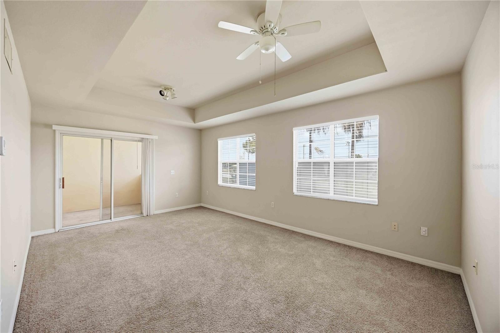 1195 VILLAGIO CIR #206
