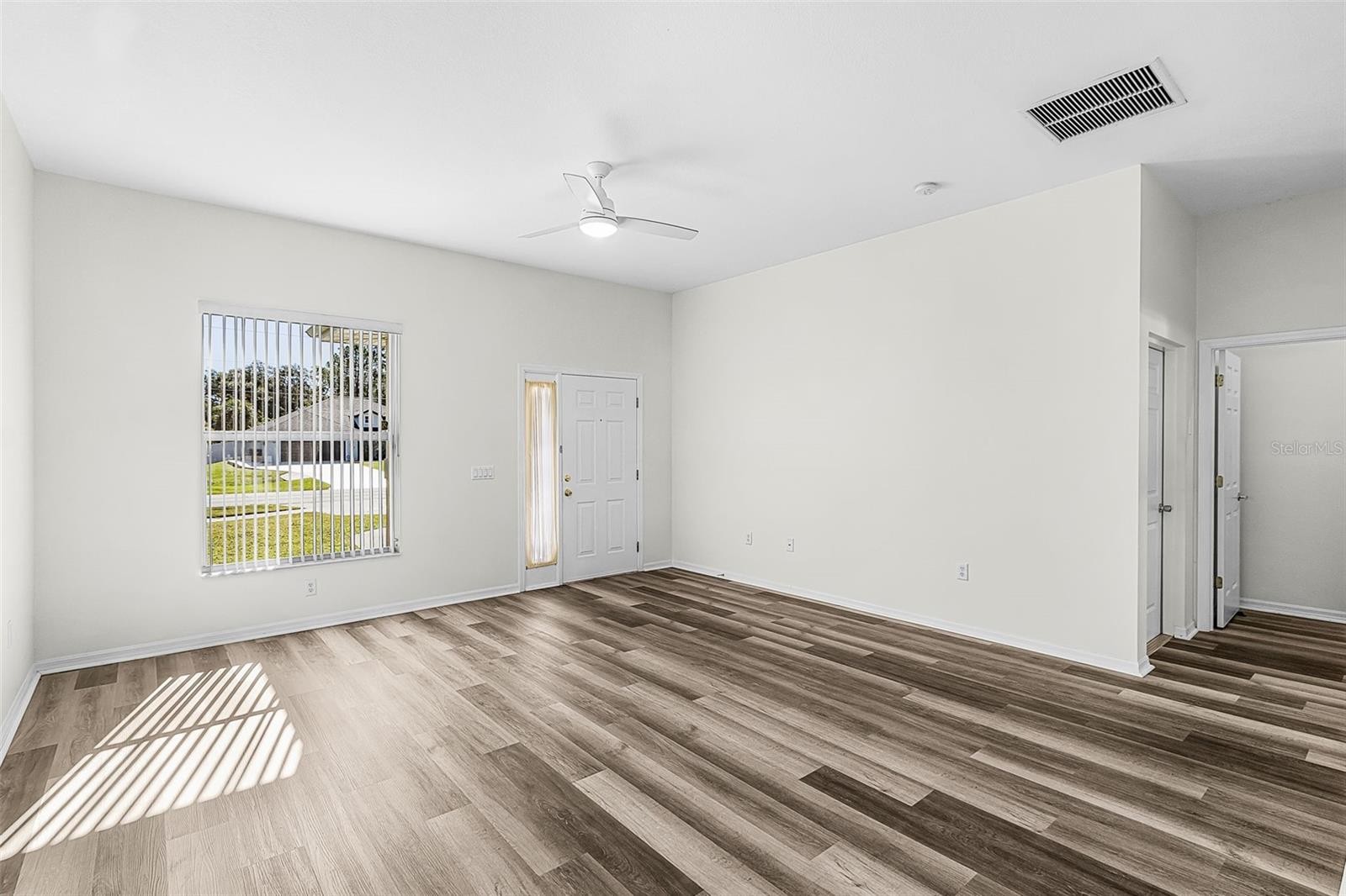 4733 S CRANBERRY BLVD