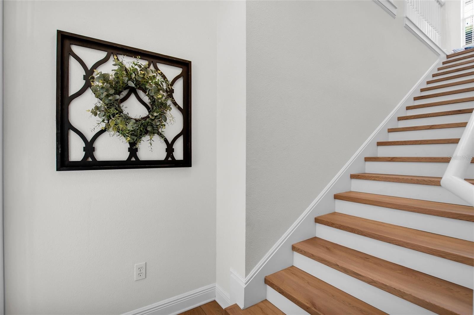 6508 MOORINGS POINT CIR #201