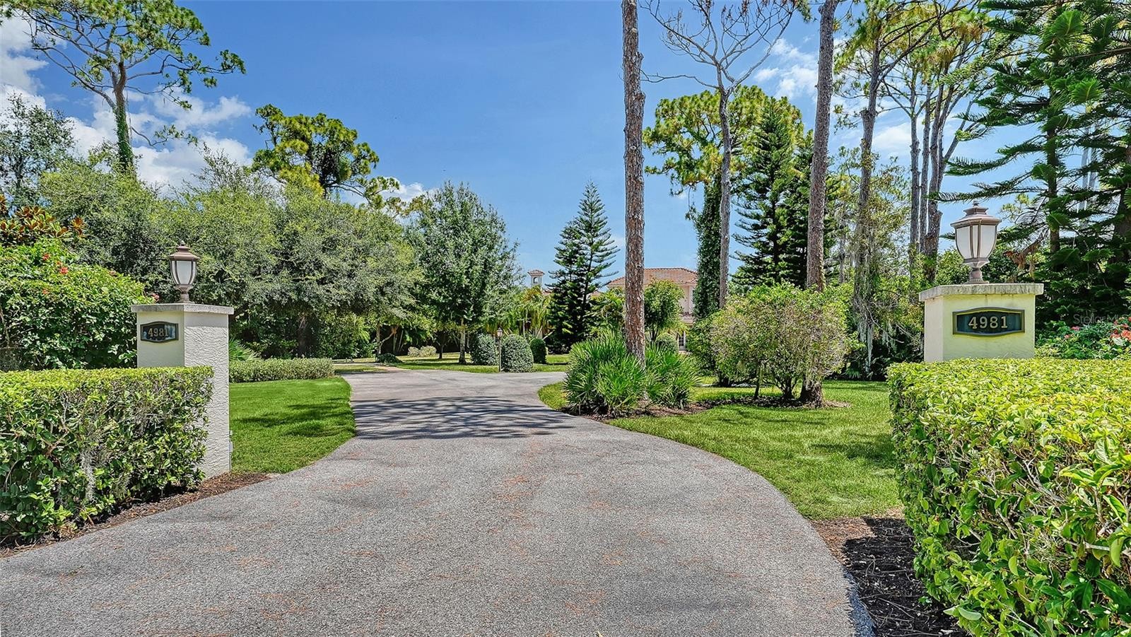 4981 HUBNER CIR